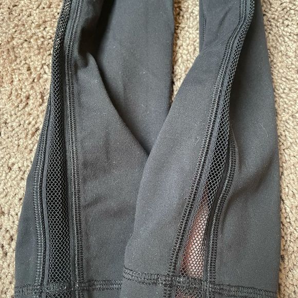 Lululemon🍋High Times Crop Mesh - Picture 9 of 11